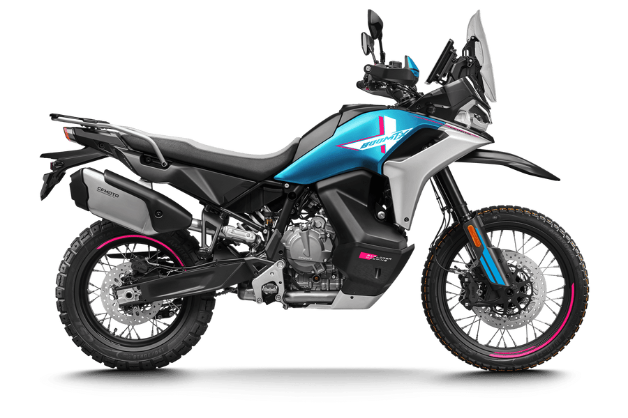 CFMOTO 800MT-X motocicleta, foto de estudio